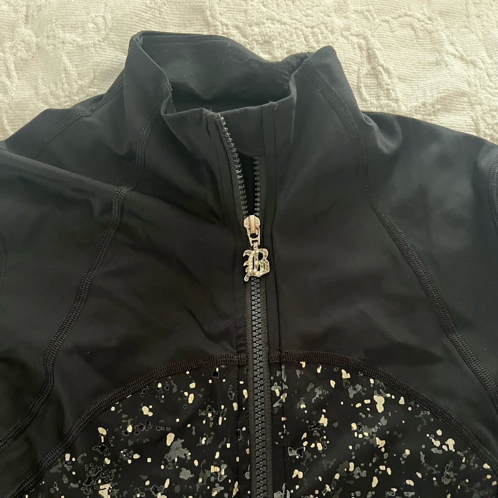 Lululemon Jacket - Picture 4 of 6